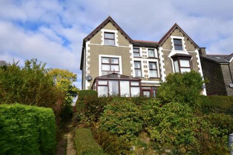 Ffestiniog, Blaenau Ffestiniog 6 bed semi