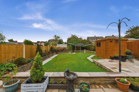 Beechdale Close, Brockwell 3 bed detached house for sale