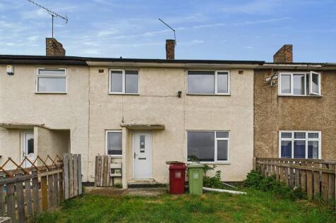Springfield Crescent, Bolsover 3 bed terraced house for sale