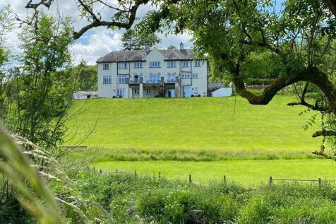 Kendal, The Lake District LA8 9 bed detached house for sale