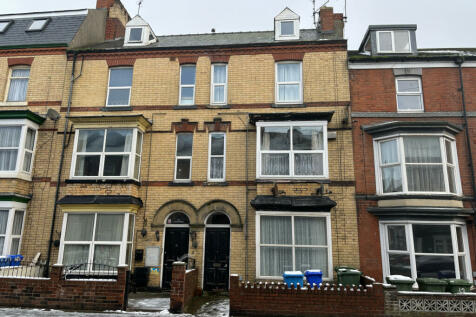 2 bedroom ground floor flat for sale