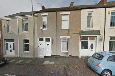 1 bedroom ground floor flat for sale