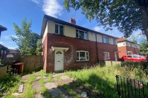 Semi-detached house for sale
