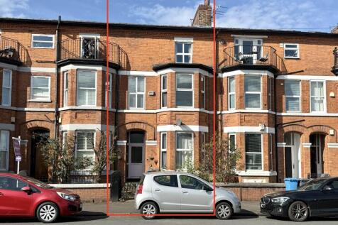 5 bedroom terraced house for sale