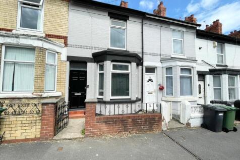 Terraced house for sale