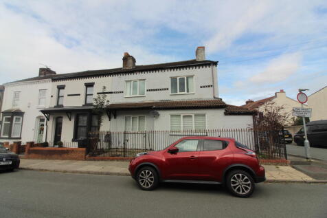 End of terrace house for sale