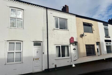 Terraced house for sale