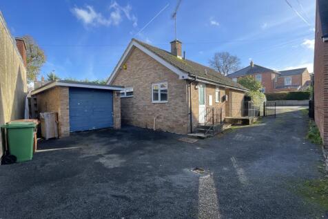 2 bedroom bungalow for sale