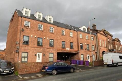 3 bedroom flat for sale