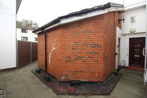 1 bedroom ground floor flat for sale