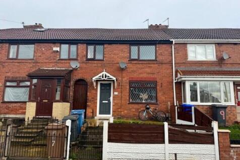 3 bedroom town house for sale
