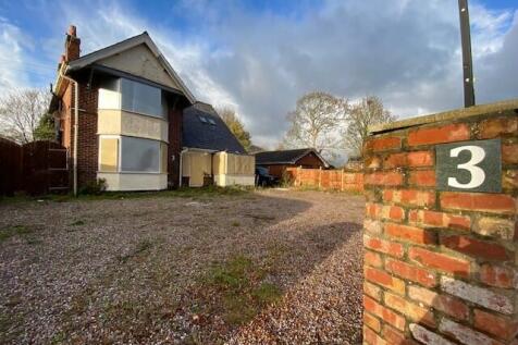 Detached house for sale