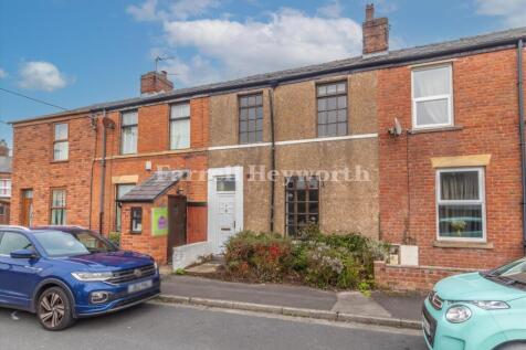 2 bedroom terraced house for sale