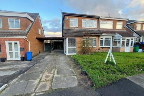 3 bedroom semi-detached house for sale