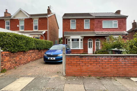 Leamington Road, Southport PR8 3 bed semi