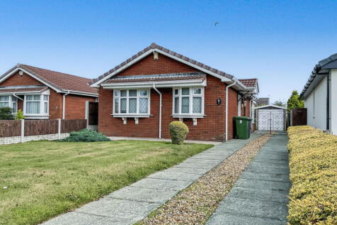 Elswick Green, Southport PR9 2 bed detached bungalow for sale