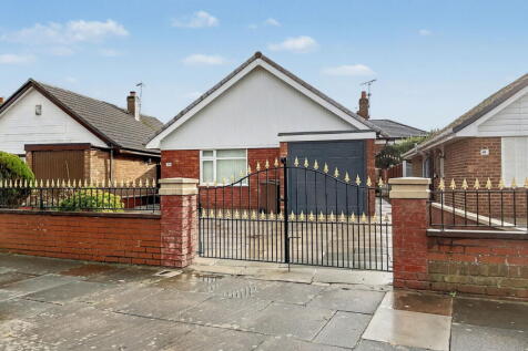 Fylde Road, Southport PR9 2 bed detached bungalow for sale
