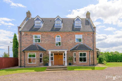 Moulton 7 bed detached house for sale