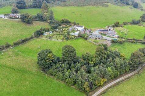 4 bedroom country house for sale