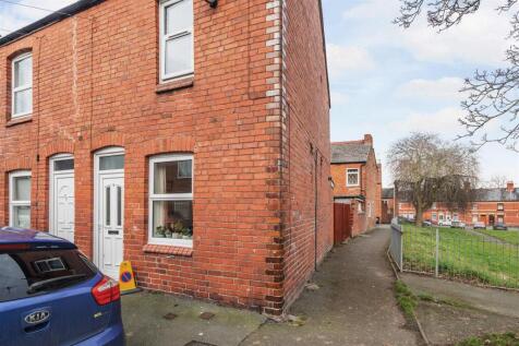 Upper Lord Street, Oswestry, SY11 2 bed end of terrace house for sale