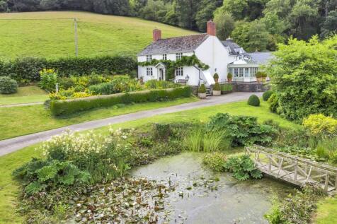 Meifod, Powys 4 bed detached house for sale