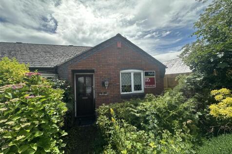 2 bedroom semi-detached bungalow for sale