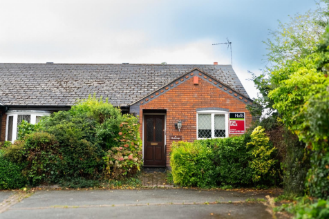 2 bedroom semi-detached bungalow for sale