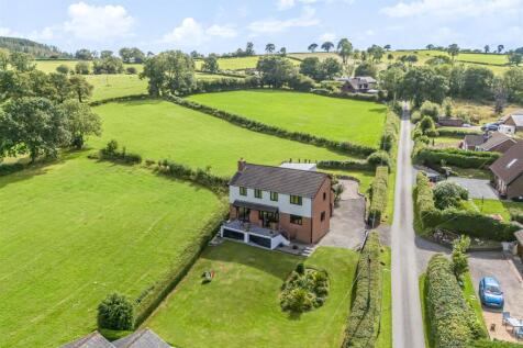 Brithdir, Llanfyllin. 4 bed house for sale