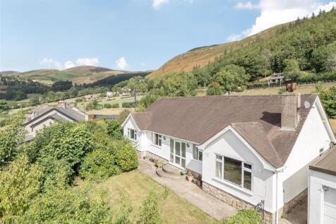 Llantysilio, Llangollen. 4 bed detached bungalow for sale