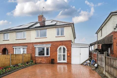 Garden Village, St. Martins, Oswestry 3 bed semi