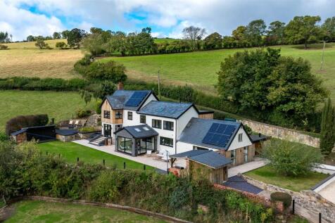 Fron Isaf, Chirk, Wrexham 5 bed detached house for sale
