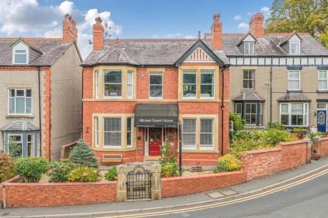 Hill Street, Llangollen 8 bed detached house for sale