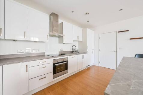 Cavendish Square, Beckton, London, E16 3 bed flat for sale