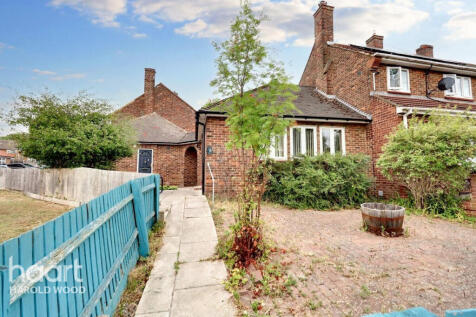 Retford Road, Romford 1 bed bungalow for sale