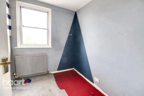 Harebell Way, Harold Hill 3 bed terraced house for sale