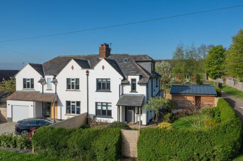 Yew Tree Lane, Harrogate, North... 4 bed semi