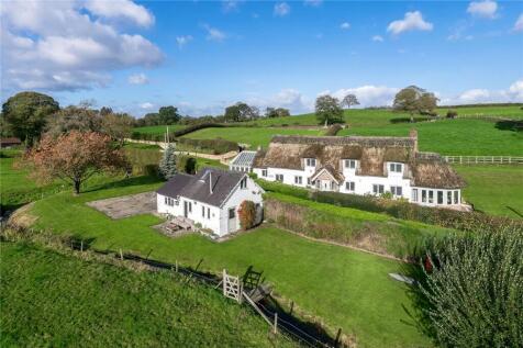 Fanshawe Lane, Henbury, Macclesfield... 4 bed detached house for sale