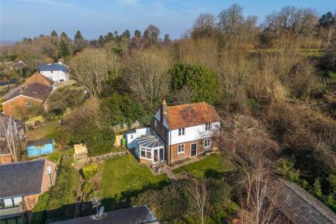 2 bedroom detached house for sale