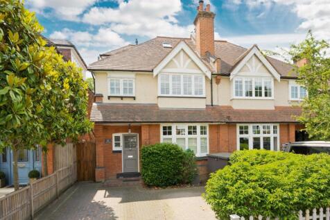 4 bedroom semi-detached house for sale