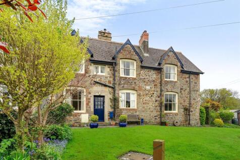 North Street, North Tawton 2 bed terraced house for sale