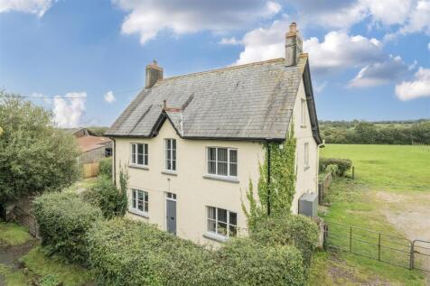 Beaworthy 5 bed detached house for sale