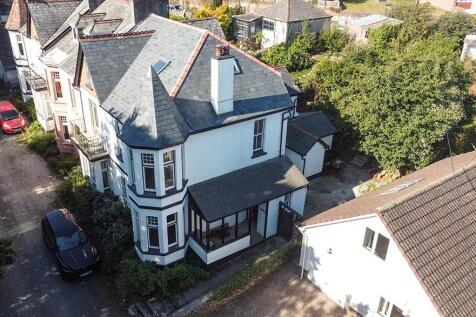 7 bedroom semi-detached house for sale