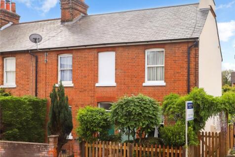 Guildford Road, Farnham, Surrey, GU9 2 bed end of terrace house for sale