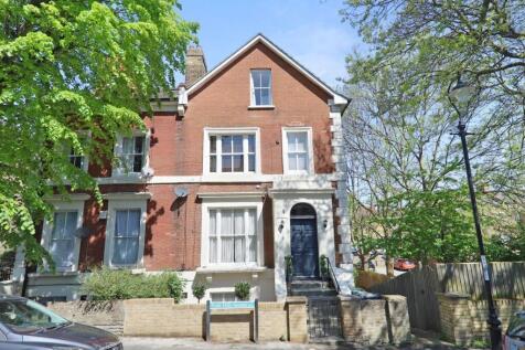 Peak Hill Avenue, Sydenham, London 3 bed maisonette for sale