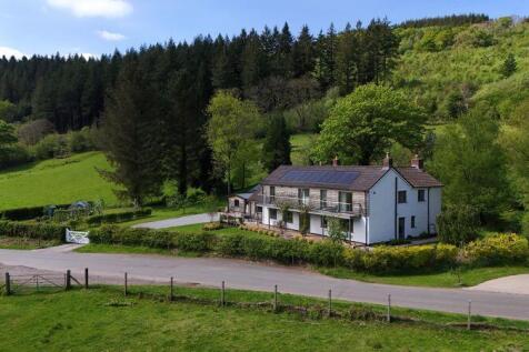 Abercynafon, Brecon LD3 5 bed detached house for sale