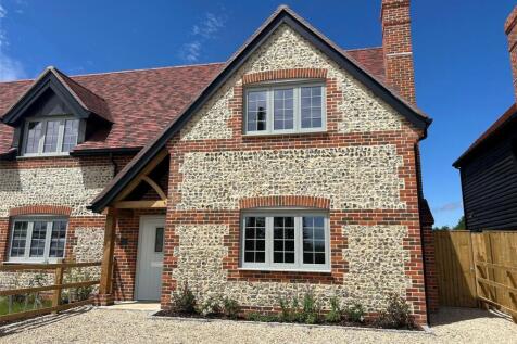 Ibstone, Buckinghamshire, HP14 3 bed end of terrace house for sale