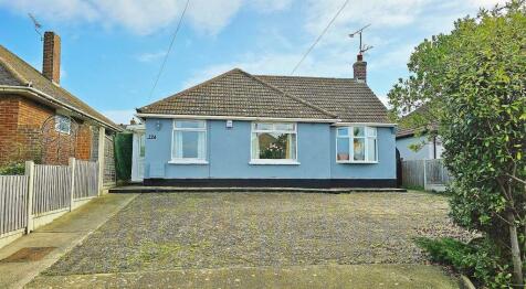 2 bedroom detached bungalow for sale