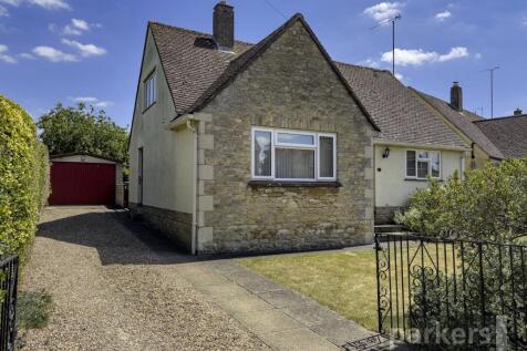 Orchard Way, Witney, Oxfordshire, OX28 3 bed detached house for sale