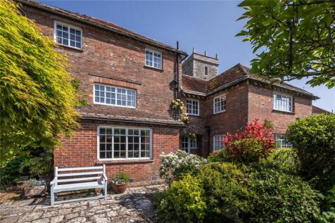 4 bedroom semi-detached house for sale