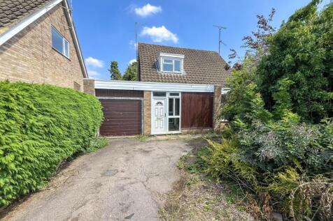 4 bedroom detached bungalow for sale